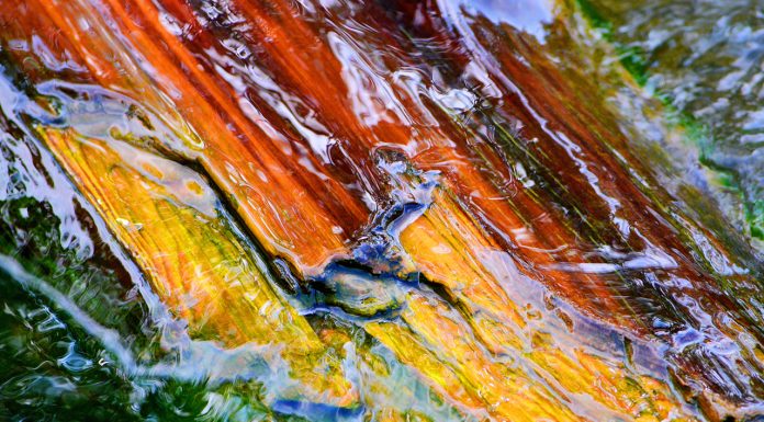 Lagos e rochas como inspiração para Helena Cooper