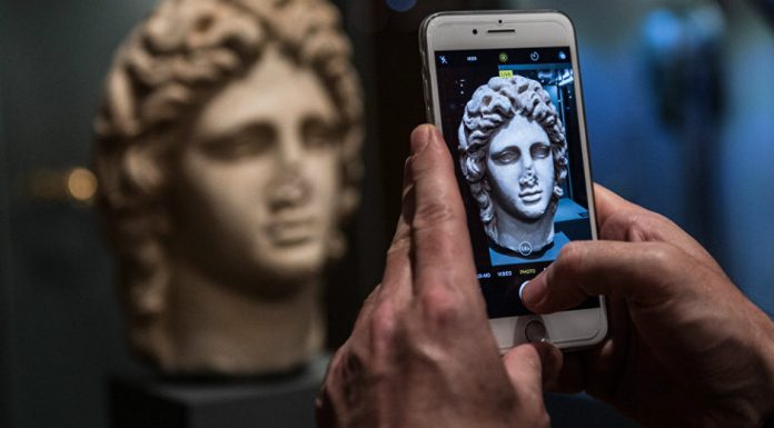 Smartify o Shazan da arte