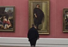 14 Imagens onde as pessoas combinam com as obras de arte, veja aqui