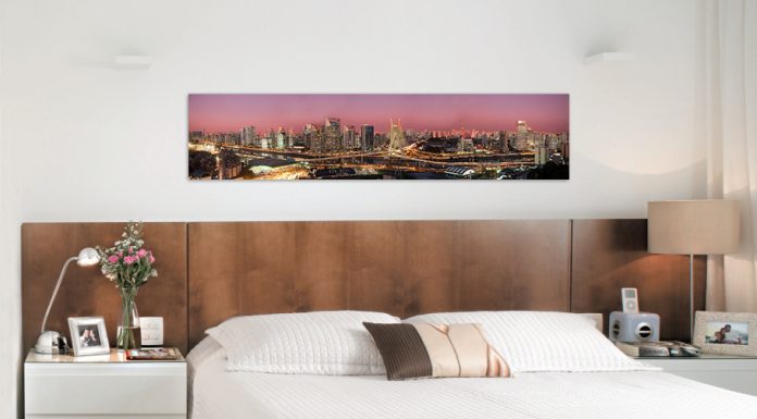 Quadros sobre a cabeceira da cama