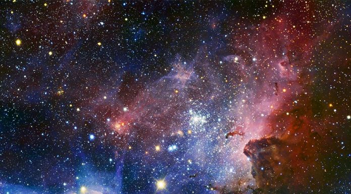 Conheça as fotografias do ESO ESO’s VLT reveals the Carina Nebula's hidden secrets
