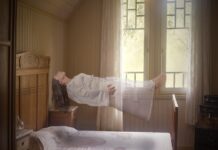 Carol Rahal: conheça a nova série “Autorretratos” Série "Autorretratos"